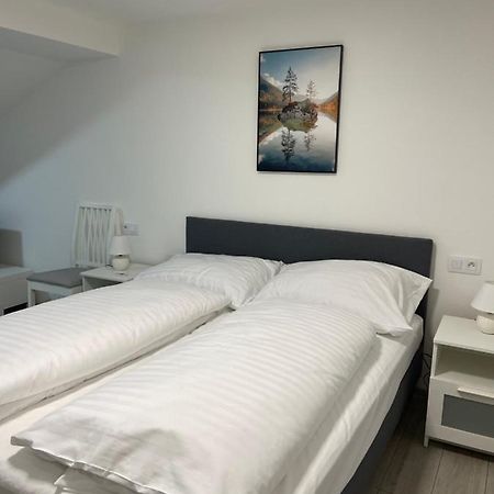 Apartament Cheb Luaran gambar