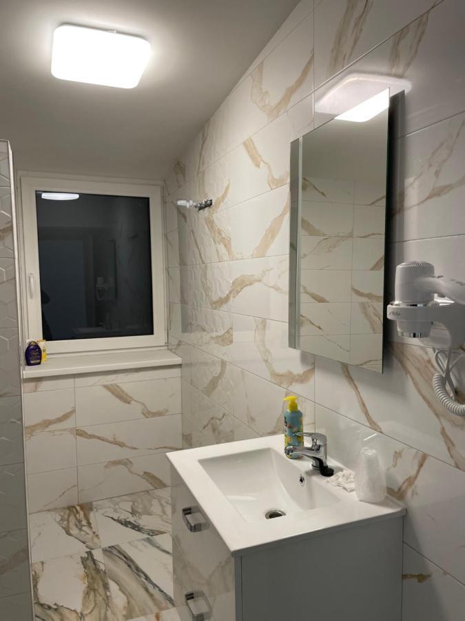 Apartament Cheb Luaran gambar