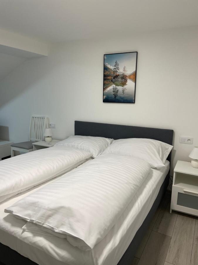 Apartament Cheb Luaran gambar